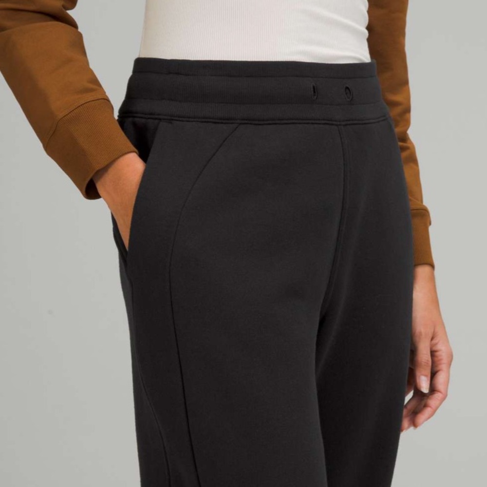 Lululemon Scuba High-Rise Cropped Jogger Black Size 12 - Picture 3 of 12